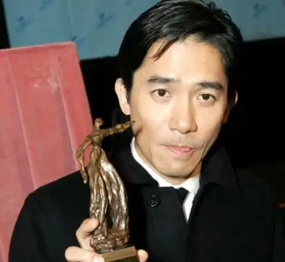 他被称香港第一男神,刘嘉玲的初恋,网友确实比梁朝伟帅
