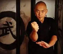 为女友赚手术费男星转行做保镖,若被艺人点名聘请,收入轻松过万
