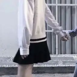 可爱微信头像一男一女分开我是逗比小宇宙
