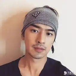 杨幂嫌弃赵又廷自拍技术差鹿晗糊到人都不见林更新大写吃藕这些男明星自黑技术也是没sei了