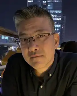 瞬时光影组委会尼克斯耀盛杯三等奖获奖者其一
