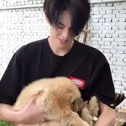 曾经以为很多不可或缺的人,走着走着就散了...
