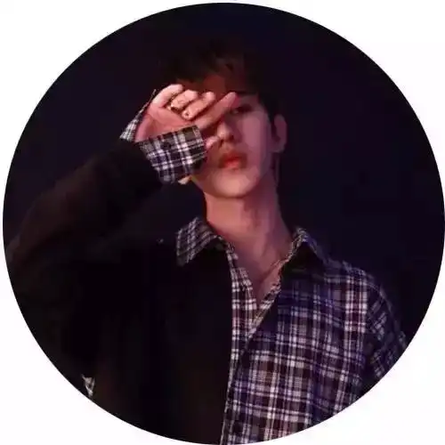 男生这样拍头像,是女生都想撩
