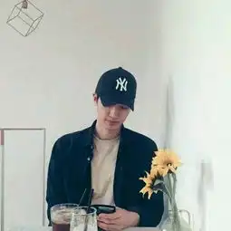 和这个对应的一个女生情侣头像是哪张
