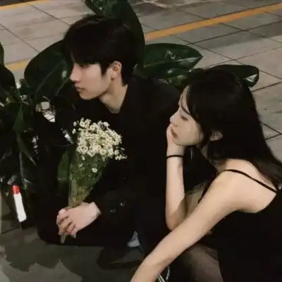 给你喜欢的人一点安全感吧
