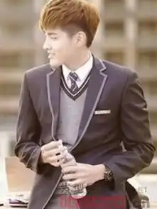 致青春吴亦凡发型变身帅气校草去撩妹
