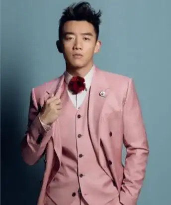 跑男团小猎豹的潇洒恋史,身边美女如云,和苗苗对上了眼
