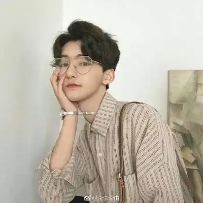 微信头像男生潮青年很酷的帅气潮男