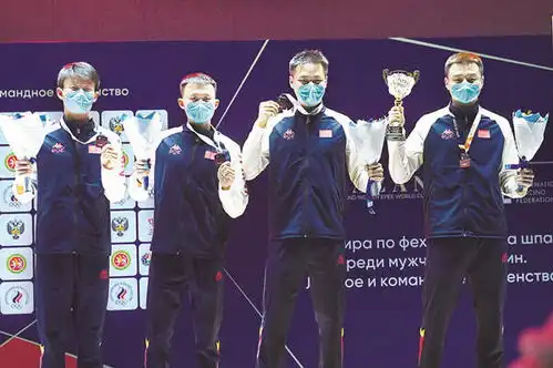 画里有话搏命一击的力量
