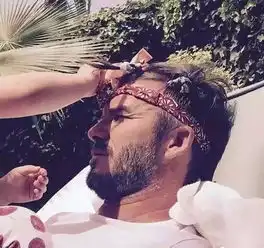 男神们沦为女儿控,平时再高冷面对前世情人也会一秒破功
