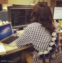 搞笑图片骚年,你的胸器还是飞机场呀
