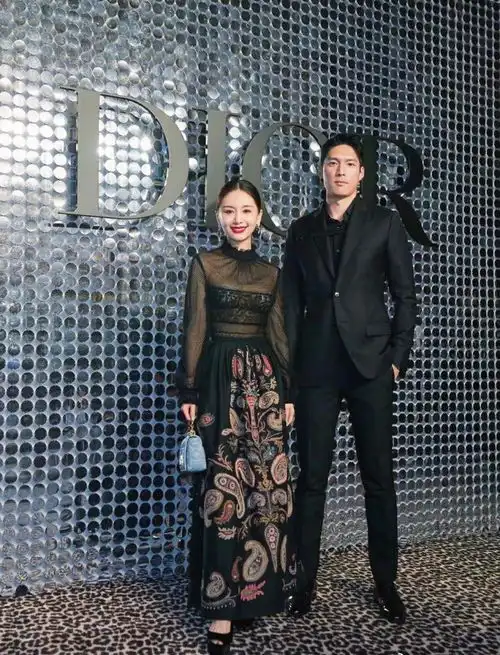 王子文吴永恩走红毯,女星不找同行和富二代,跟素人恋爱成新风向
