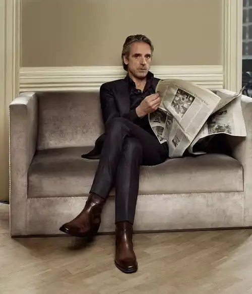 穿上这3双靴子,让你的男人味散发的低调又有品位基本款
