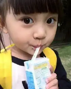 谁能告诉我这个小姑娘叫什么和她的更多图片
