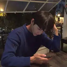 daisy妤故男生头像男头韩系
