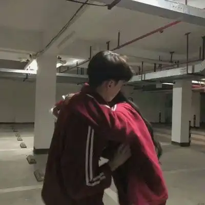 超萌情侣头像可爱一对高清跌跌撞撞不分手
