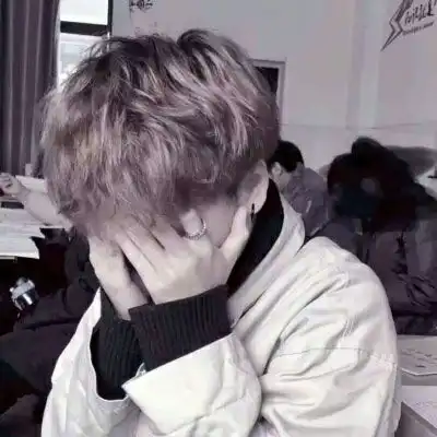 丧系头像真人网图男比较丧伤感高清图片一组
