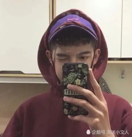 男生在睡前有这3个习惯,80都是单身,网友太准
