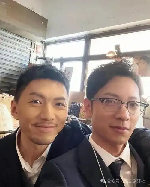 前香港先生变成功人士头衔多,与高钧贤为同届港男,身材大变样像一男星
