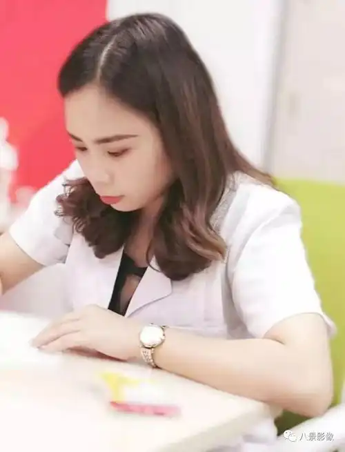 外地女孩,想在八景找个男士结婚
