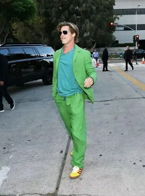 男星街拍金姐和小男友已分手皮特真是老来俏
