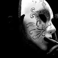 求带面具的男生头像越多越好
