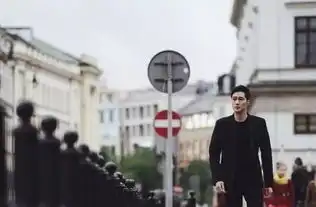 等了两年,这个浑身苏点的男人终于回来了
