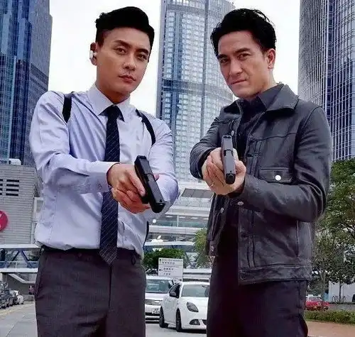 出轨门三年后,这个港圈最佳男友终于要结婚了网友民政局搬来
