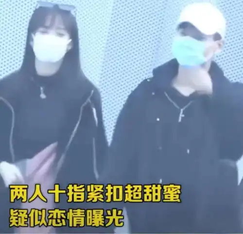 28岁男星恋情曝光与美女深夜散步同回酒店,多次被拍女主为一人
