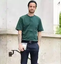 夏季秒变时尚t恤潮男技巧
