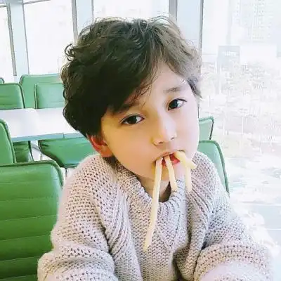 儿子越长越帅,爸爸怀疑被绿,鉴定结果出来后全家乱套了
