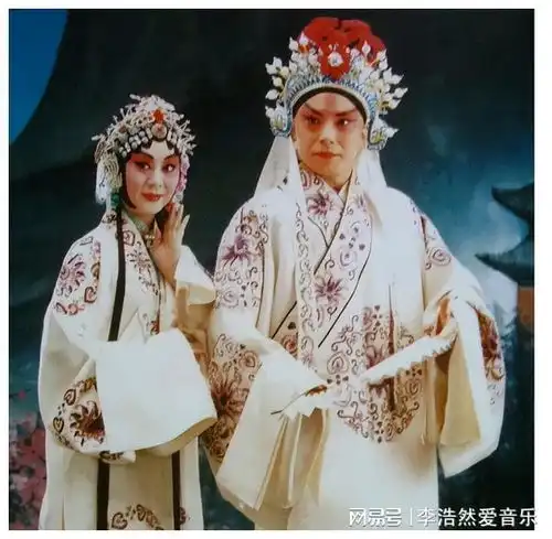 京剧第一美人李胜素四个绯闻老公竟没一个真的58岁婚姻成谜
