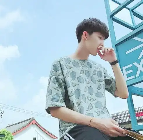 渣男在微信上留下这四大证据小姐姐快去看看,中一条是渣男
