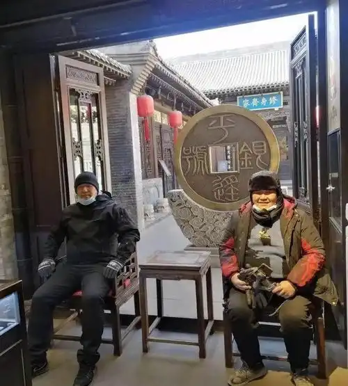 一个颓废的中年台湾男人我在郑州工地上找到活下去的勇气
