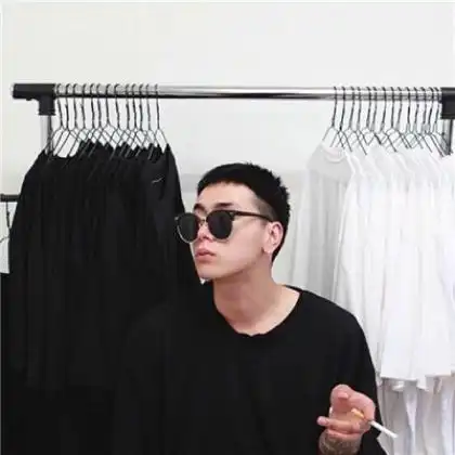qq头像伤感的男生头像,错过了就永远错过了
