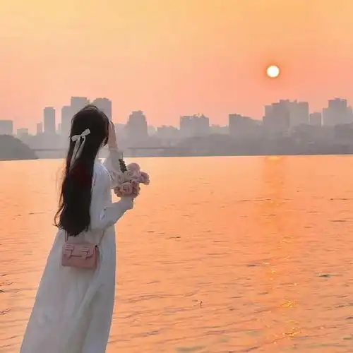 适合长期不换的头像闺