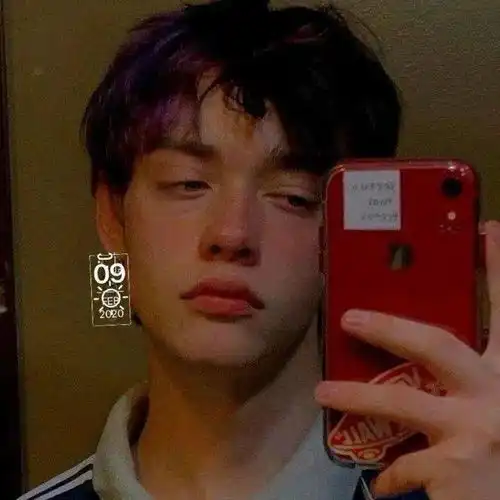 男生头像想好好的爱一个人
