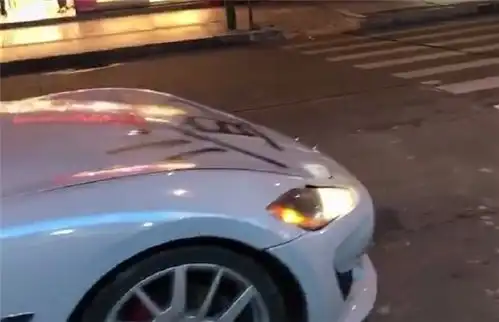 又有车被喷渣男,这次是水泥灰玛莎拉蒂gt,补漆得上万
