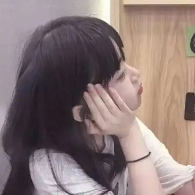 女孩子特别野的文案
