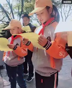 403中队缅怀革命先烈,争做五小好少年清明祭扫活动
