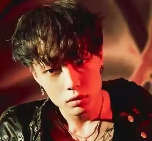 著名男星bobby官宣结婚,孩子2021年9月出生,网友粉丝真惨
