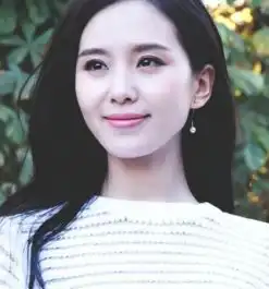 成名前演过不起眼角色的女星孙俪杨幂上榜
