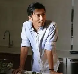 盘点娱乐圈不喜欢化妆的男明星有的嫌弃有小情绪,有的任性随意
