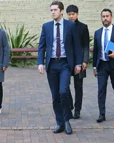 高云翔果然是男神丑闻缠身还能胖网友澳洲的监狱伙食真好
