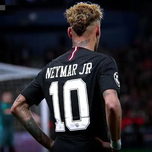 足球ae头像怎么制作今日头条
