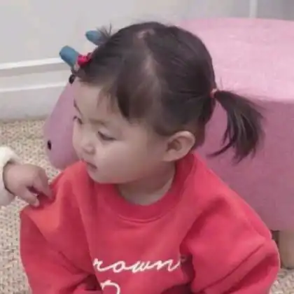 萌娃情侣头像,孩子真好没有放肆没有顾虑
