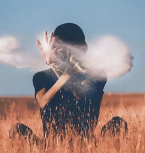 水不动就是死水,人不动就是废人,致自己
