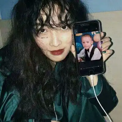 小姐姐qq头像暗黑丧系真人头像女生漂亮的