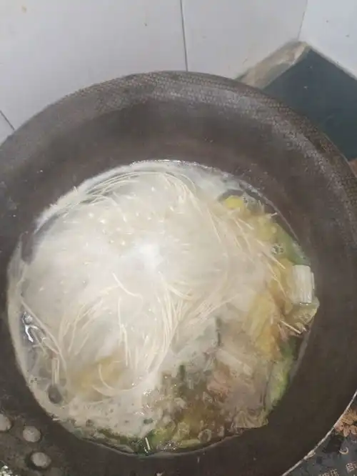 一个老男人的午餐
