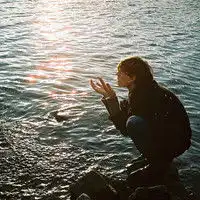 在海边的男生qq头像在大海的潮汐中高清唯美意境旳海边头像
